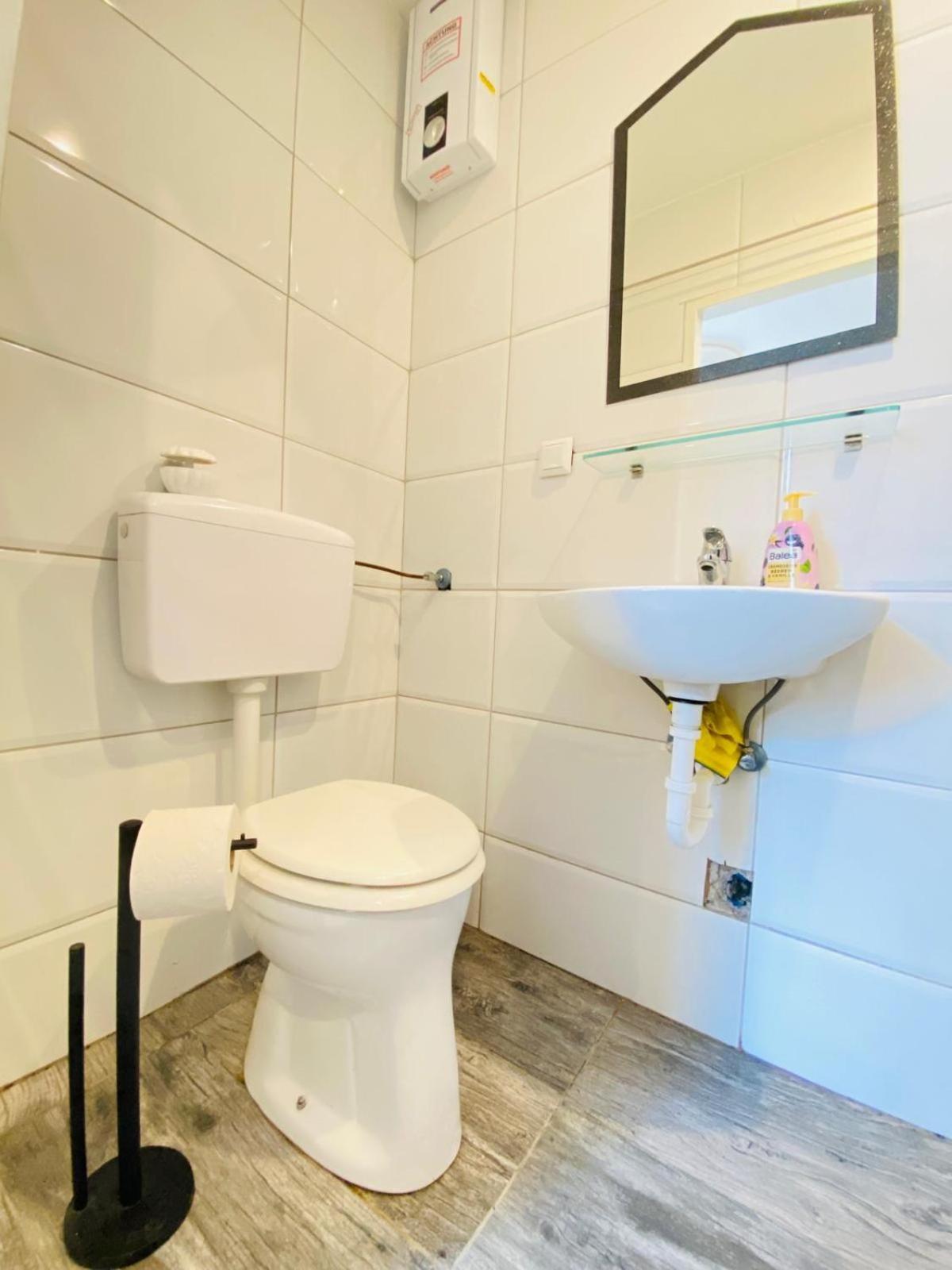 Cute 1Br Apt - 10 Mins Walk From Downtown Vienna Exterior photo